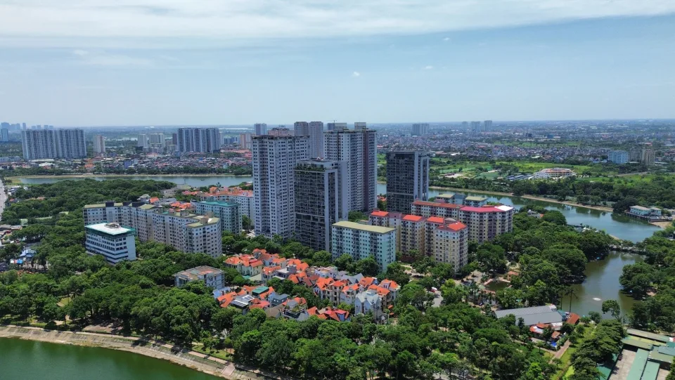 Nhà đất & căn hộ đang bán